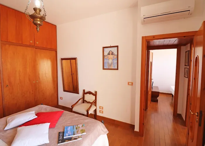 Patrizia Apartment *